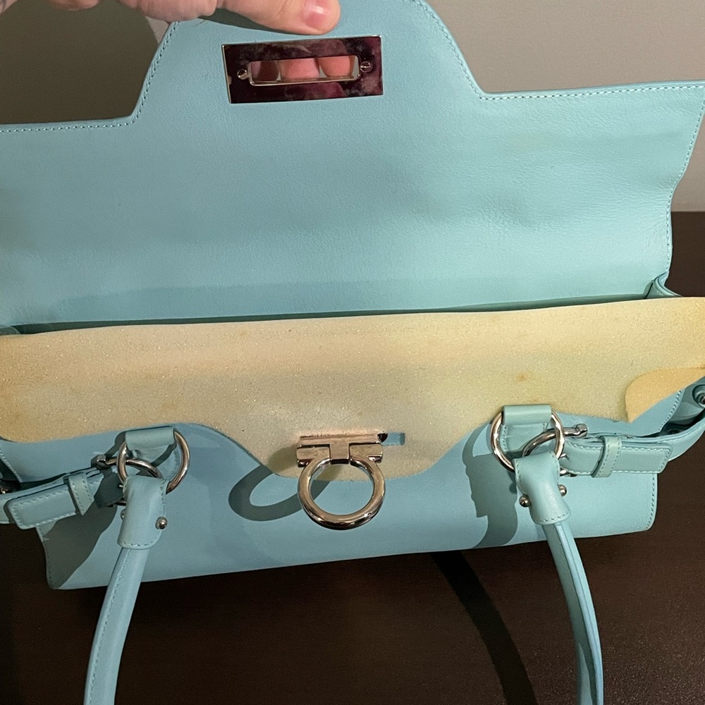 Salvatore Ferragamo Light Blue Shoulder Bag - Picture 4 of 8